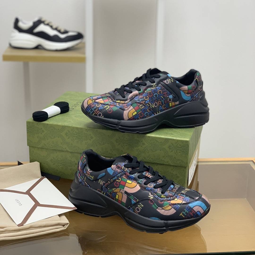 GU*IRetro Clunky Sneaker