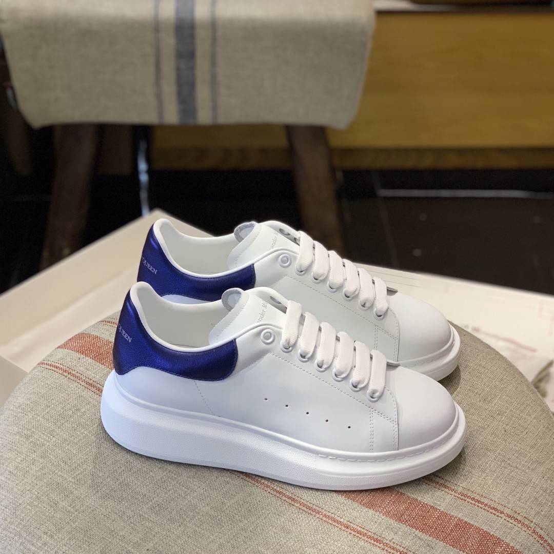A1exa*der Mcqv*en MQ plating blue veL*Vet tail Sneakers