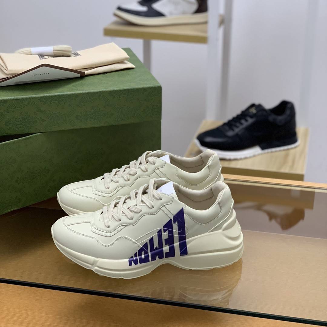 GU*IRetro Clunky Sneaker