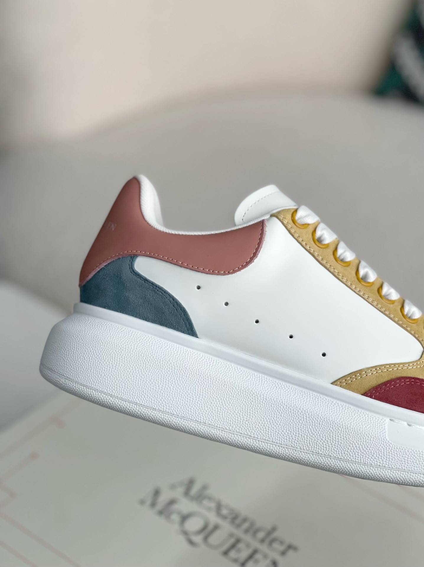 A1exa*der Mcqv*en MQ Jelly Tail Sneakers