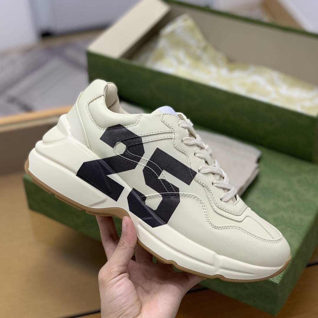 GU*IRetro Clunky Sneaker