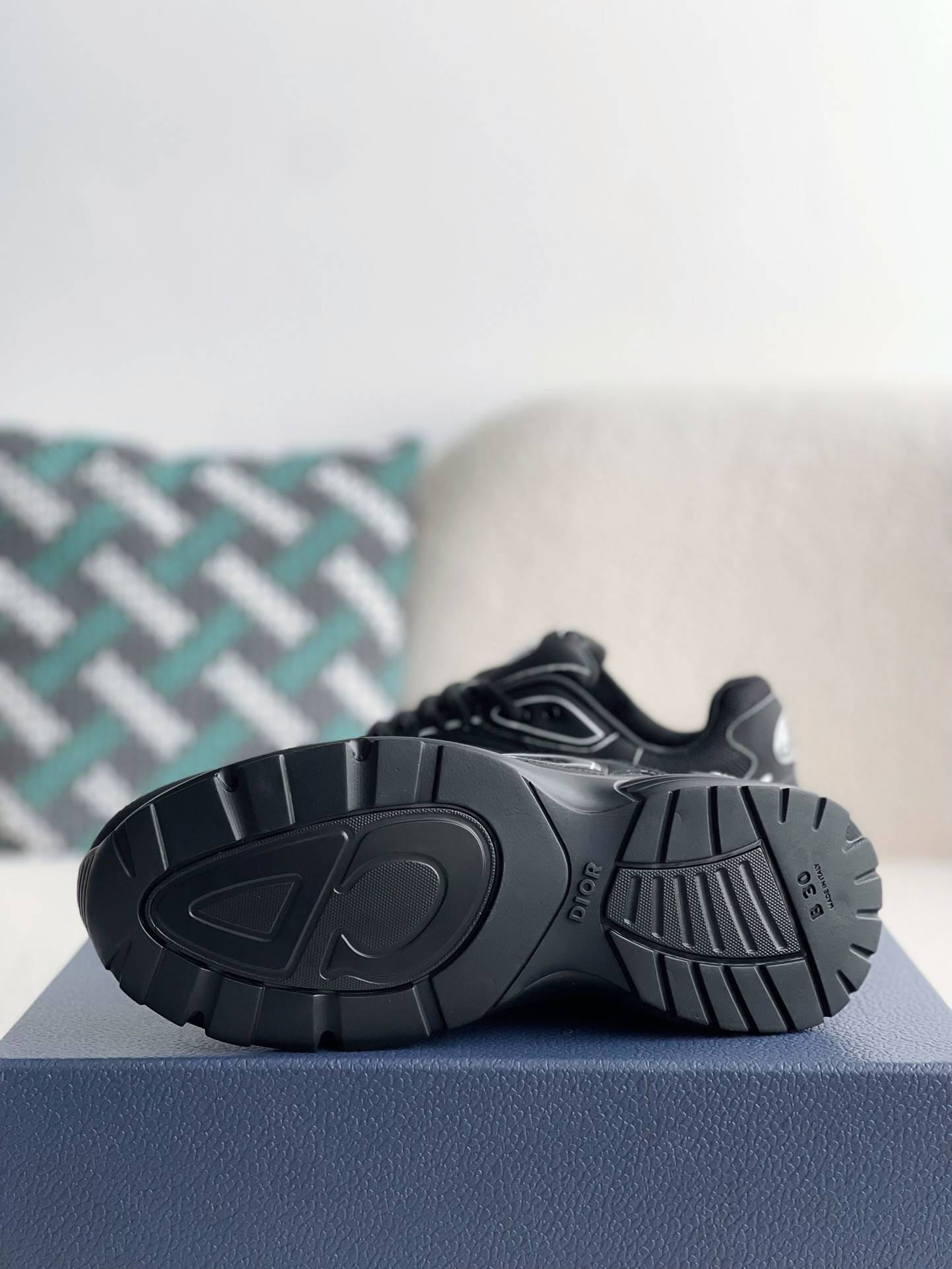 D*OR B30 New Sneaker