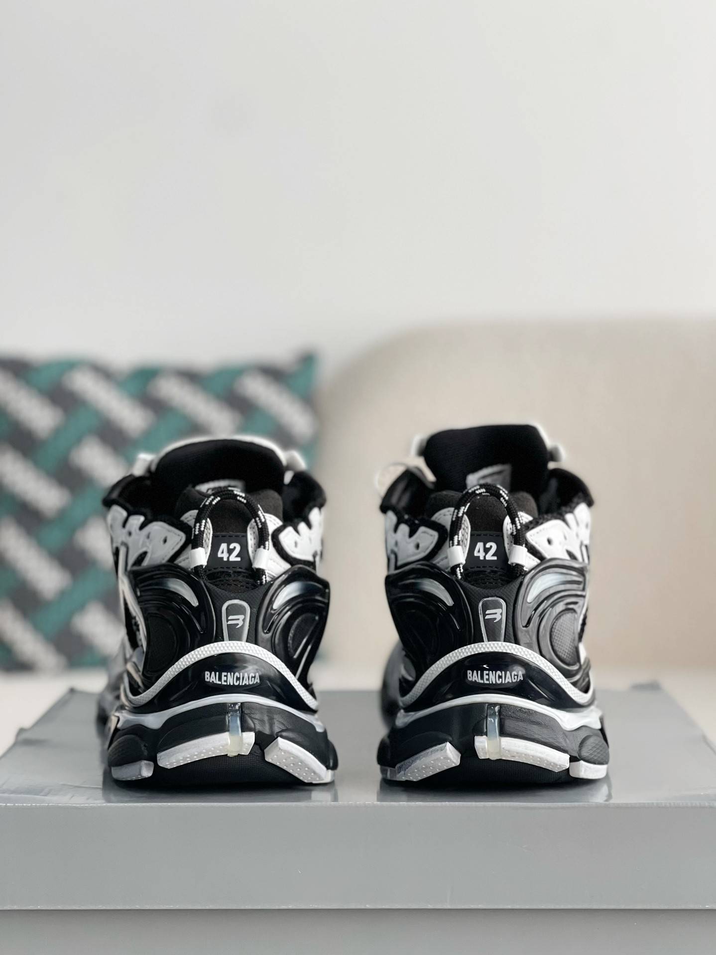 BLCG Runner Sneakers