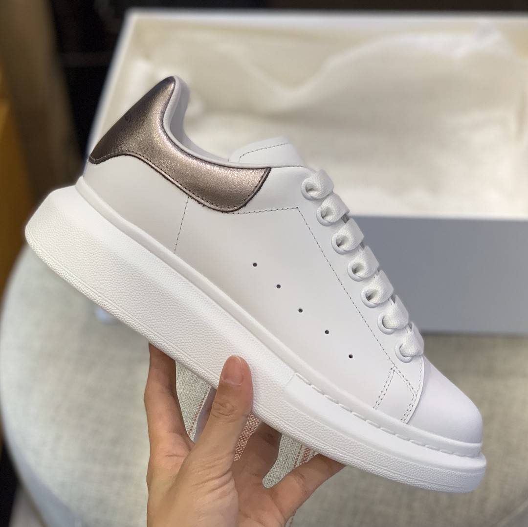 A1exa*der Mcqv*en MQ gun-black tail Sneakers