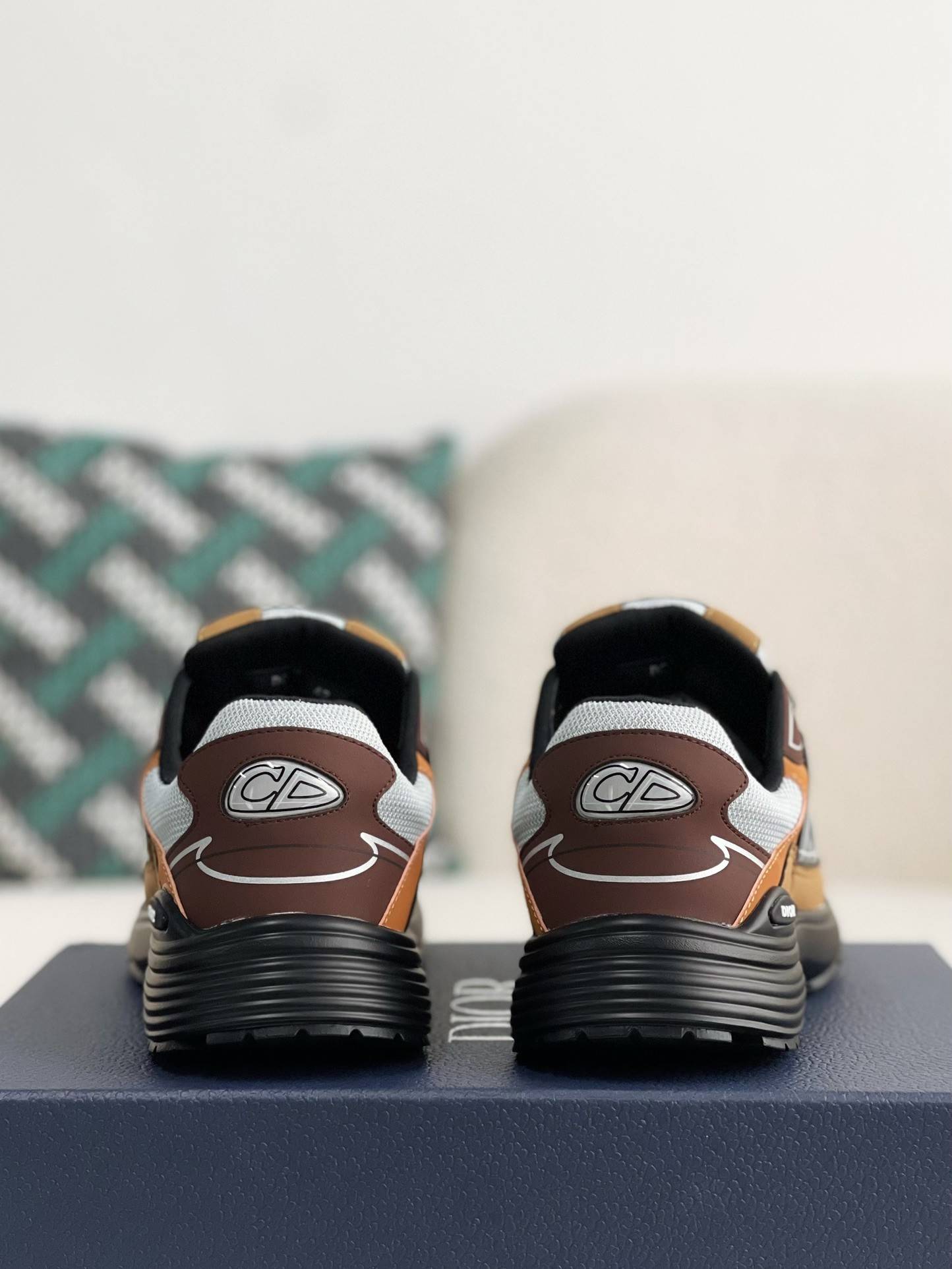 D*OR B30 New Sneaker