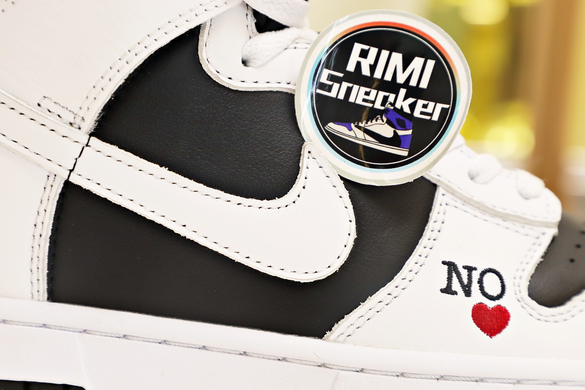 NIKE SB DUNK HIGH Svp*me BY ANY MEANS