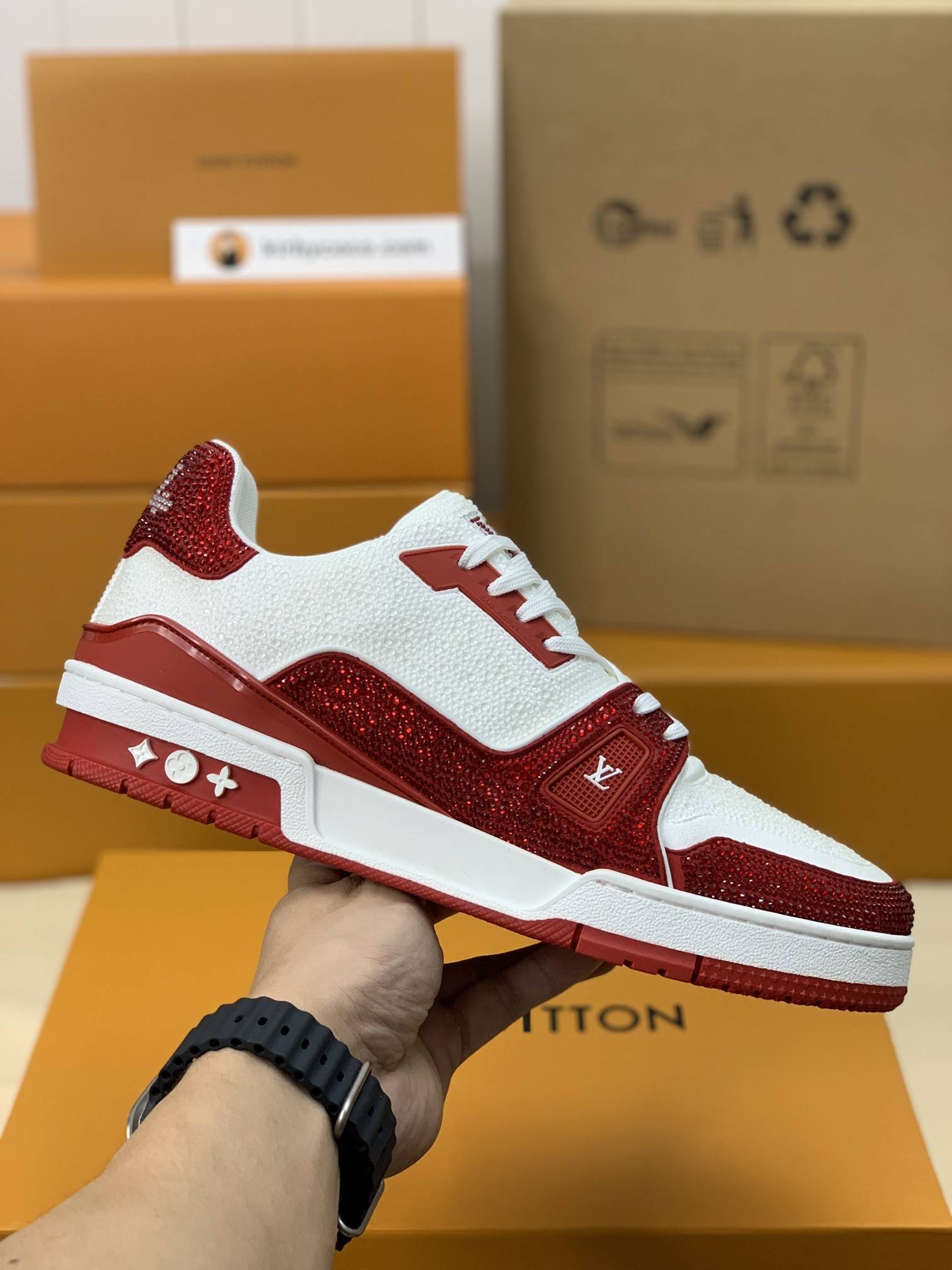 L*V TRAINER Sneakers