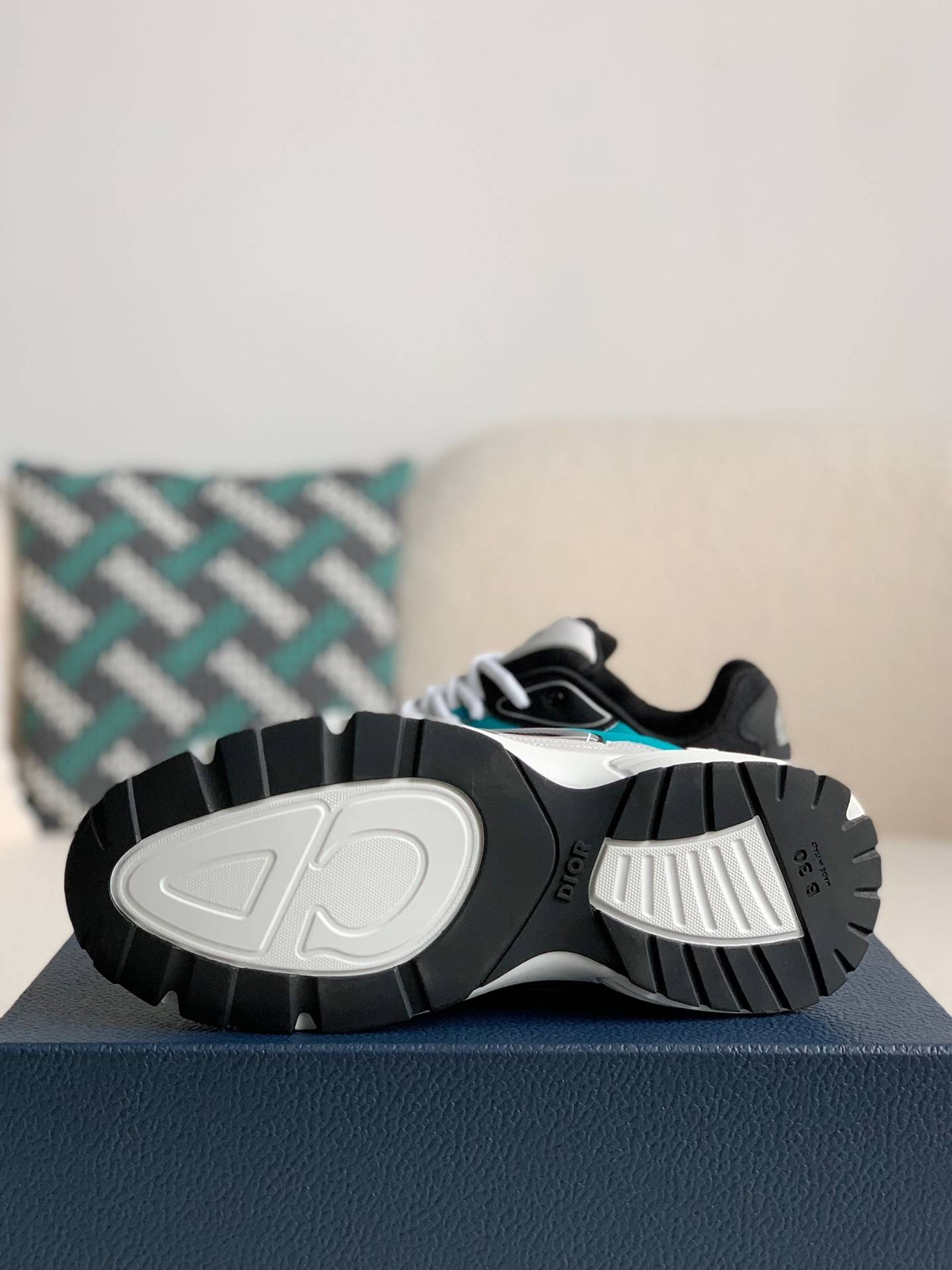 D*OR NEW ARRIVAL B30 Clunky Sneaker