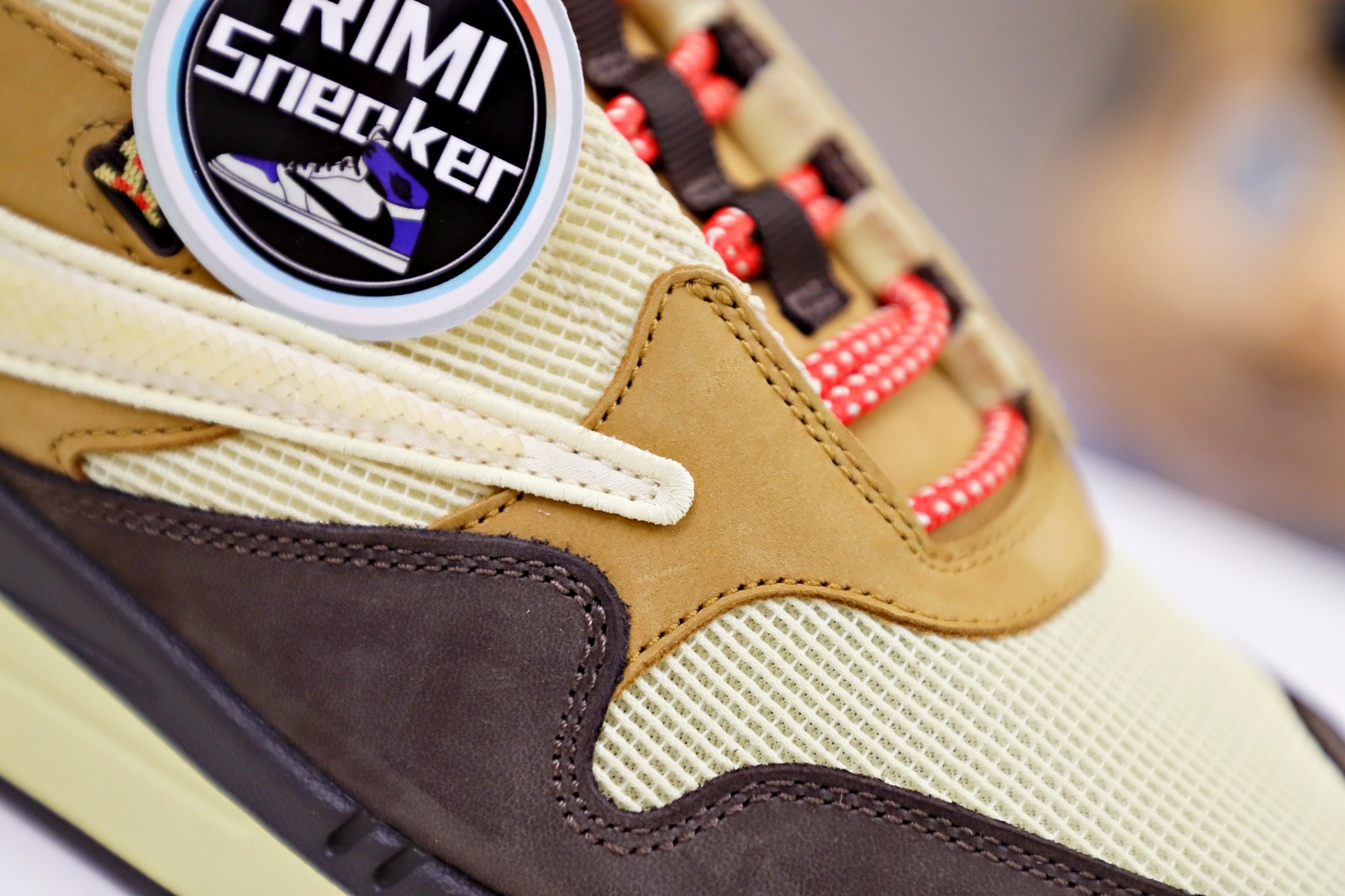 TRAVIS SCOTT NIKE AIR MAX 1 READY