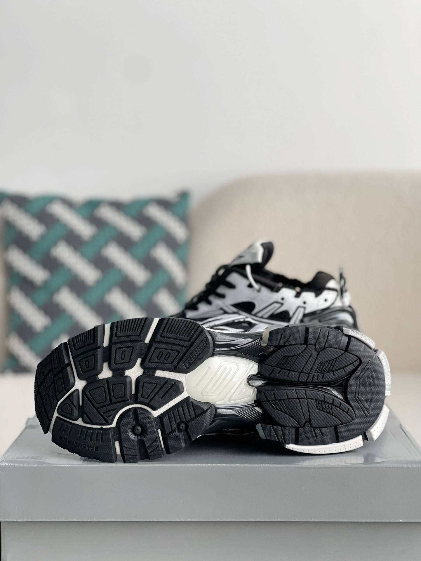 BLCG Runner Sneakers