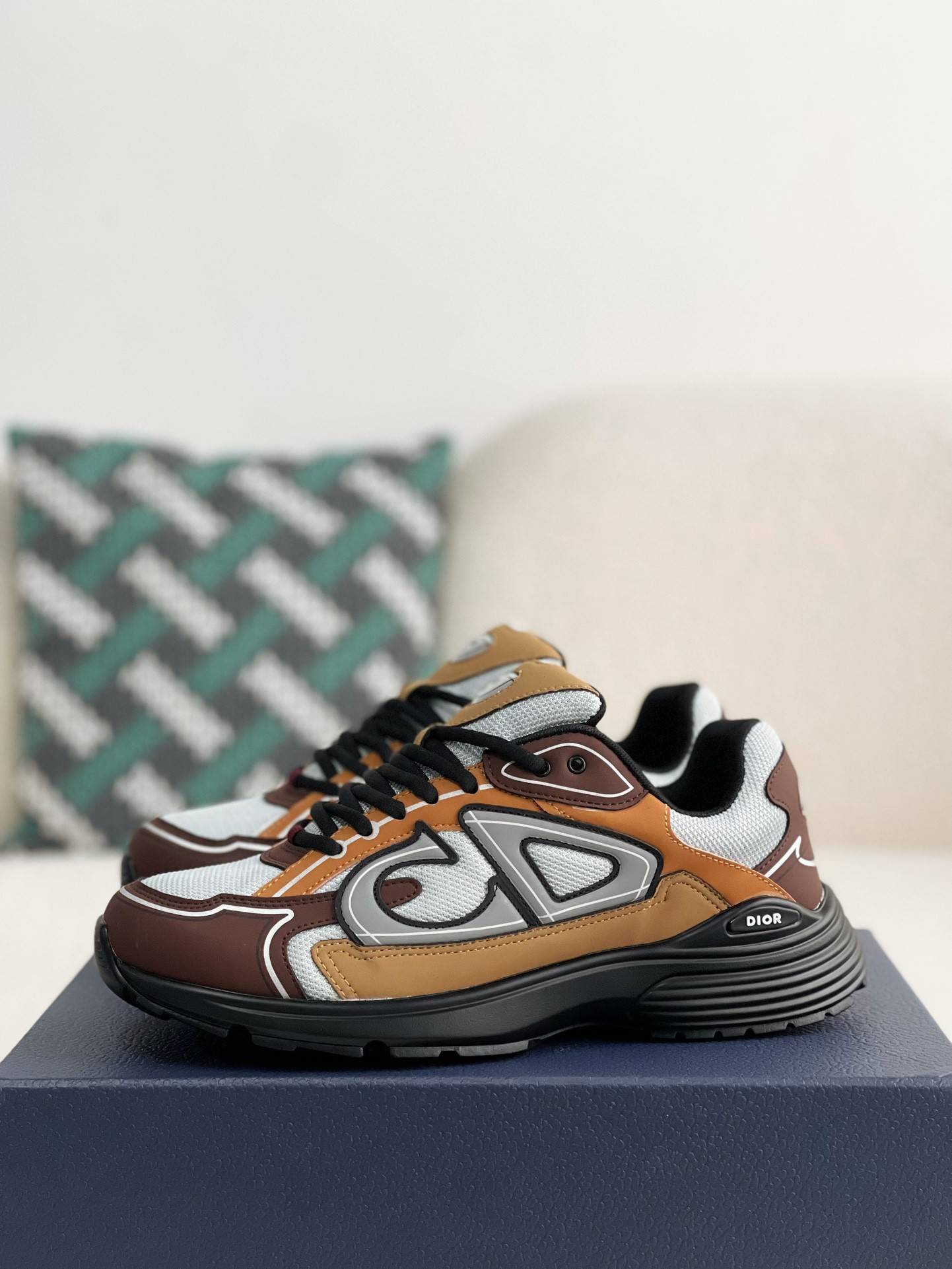 D*OR B30 New Sneaker