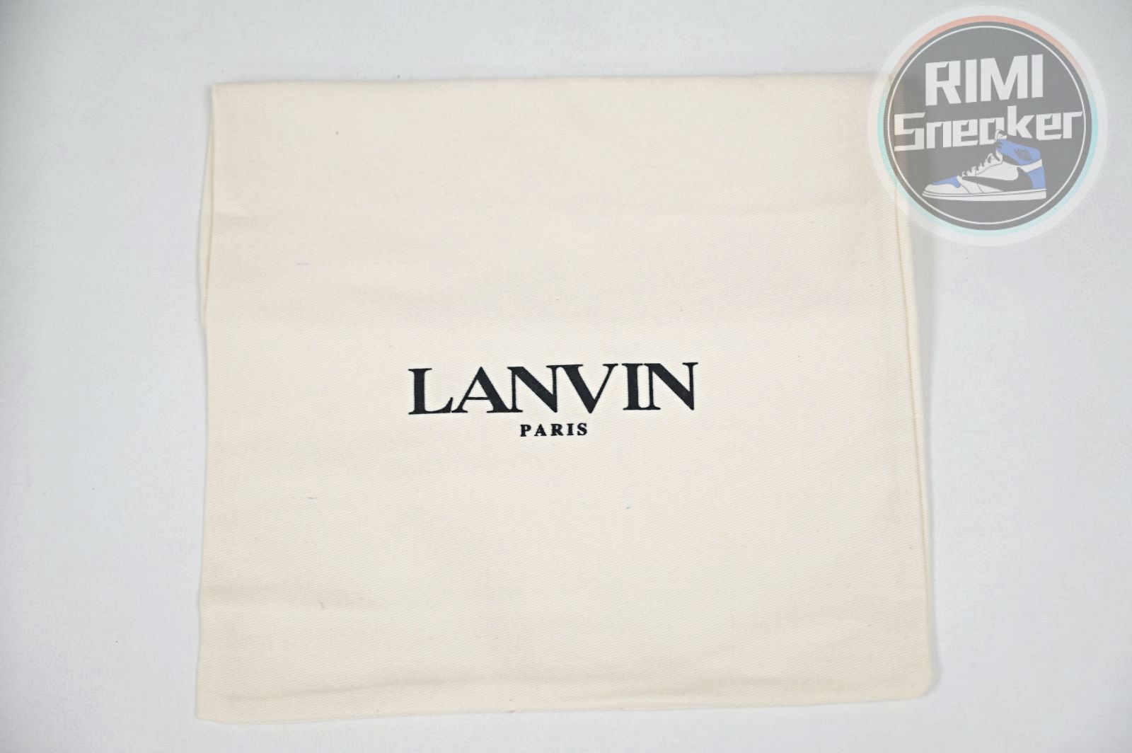 Lanv*n  Curb