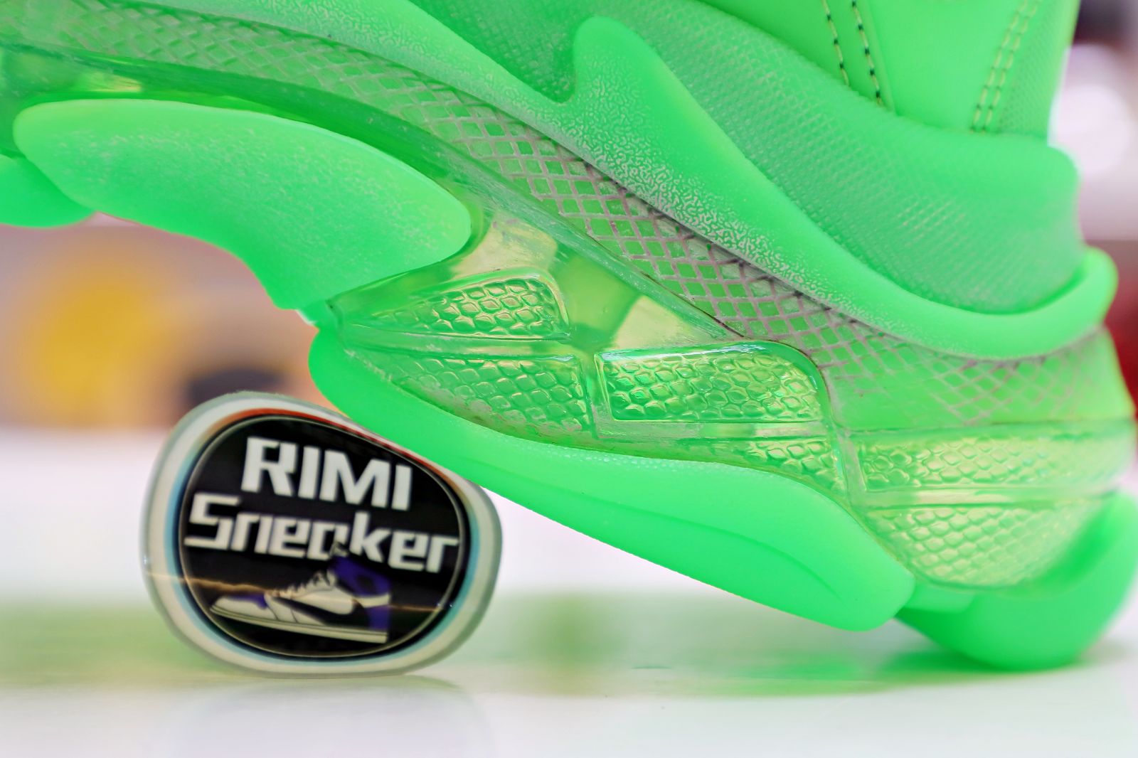 BLCG Track Sneakers TRIPLE S green