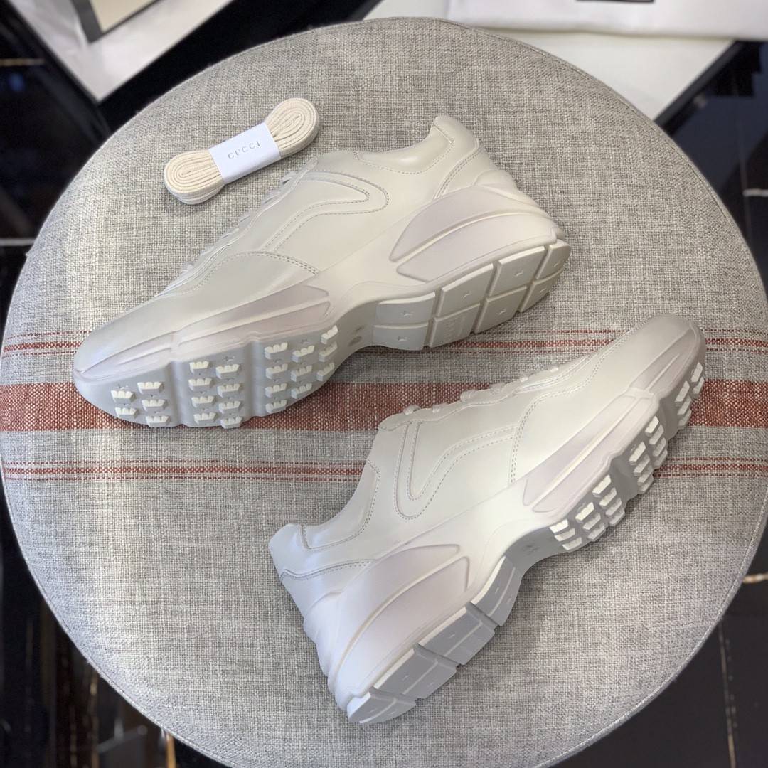 GU*IRetro Clunky Sneaker