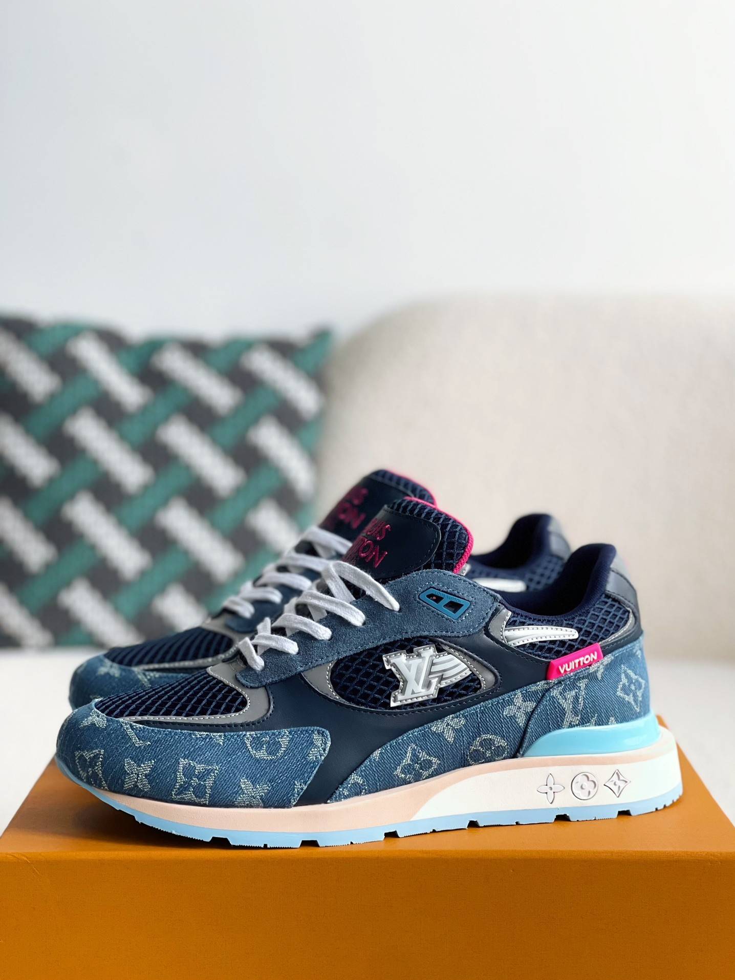 L*V Low-top running shoes