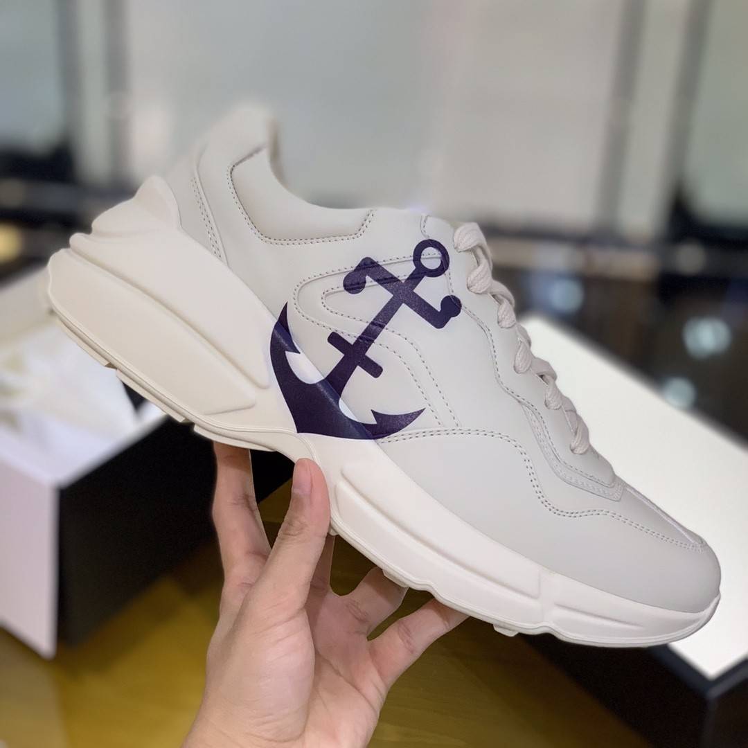 GU*IRetro Clunky Sneaker