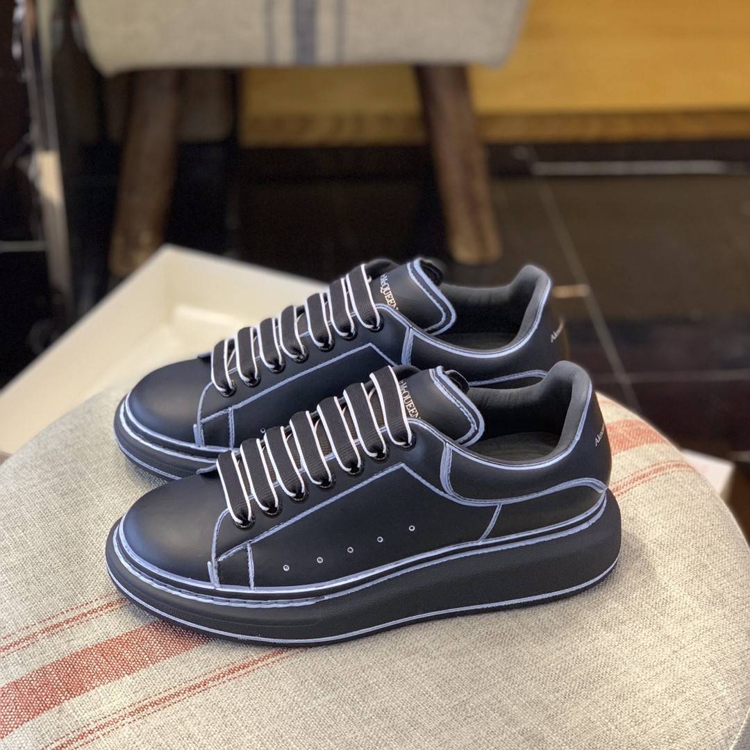 A1exa*der Mcqv*en MQ All black hand-painted Sneakers