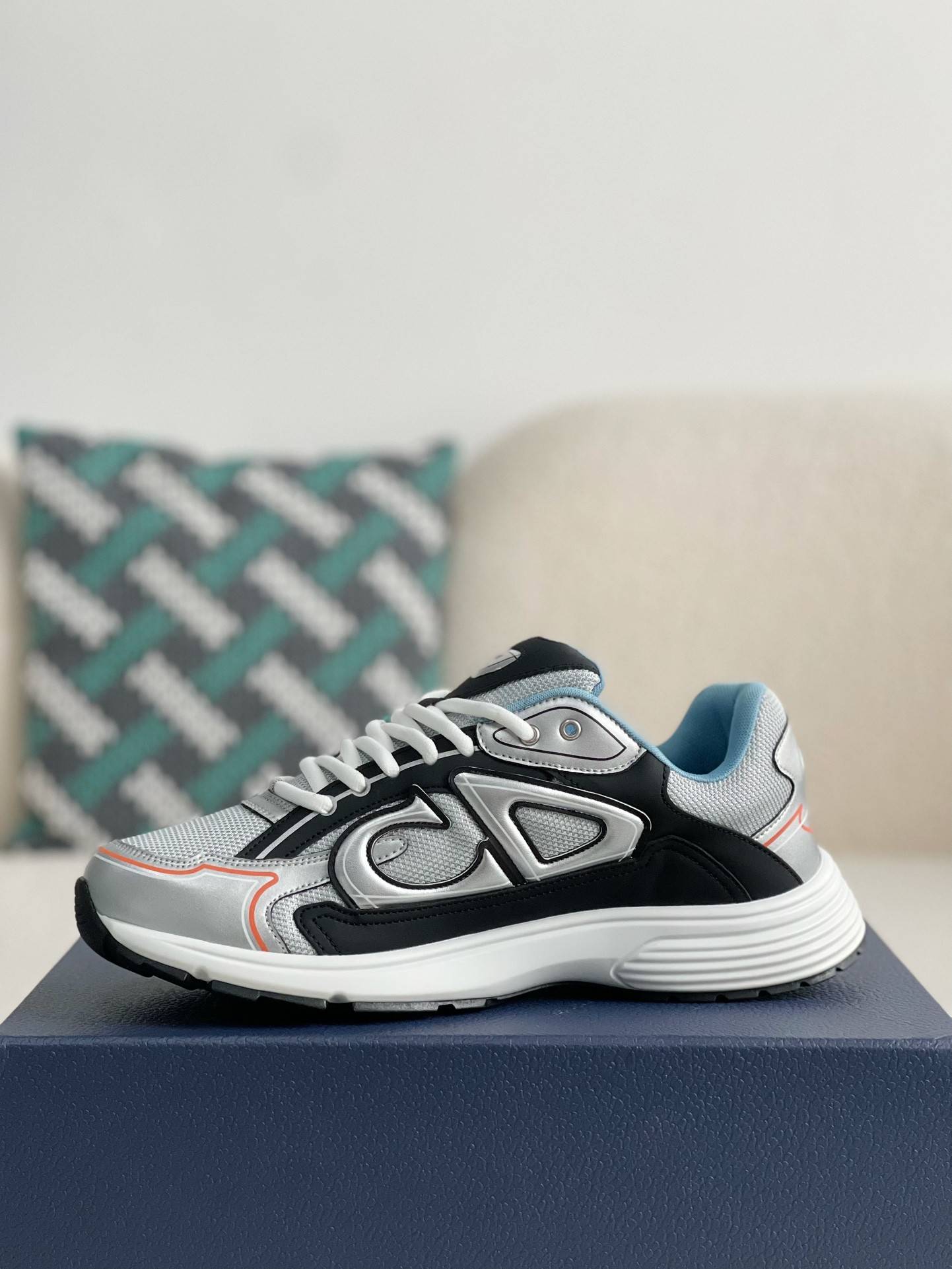 D*OR B30 New Sneaker