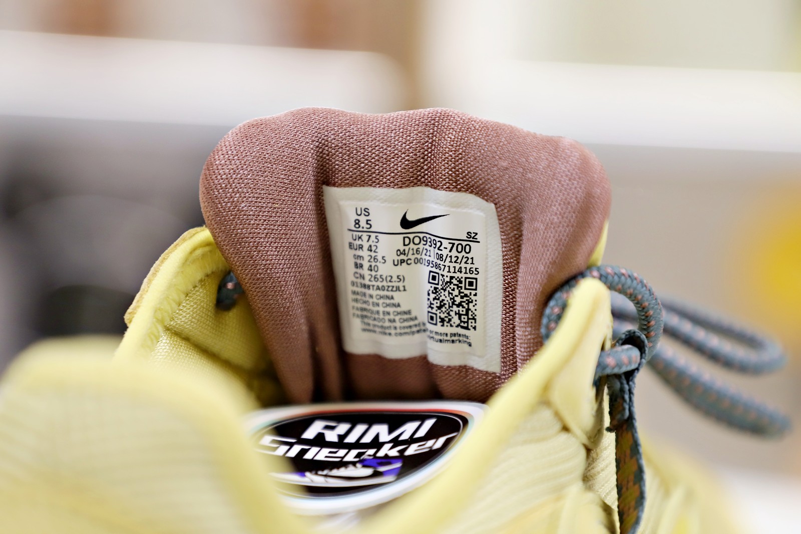 TRAVIS SCOTT X NIKE AIR MAX 1 WHEAT DO9392-700