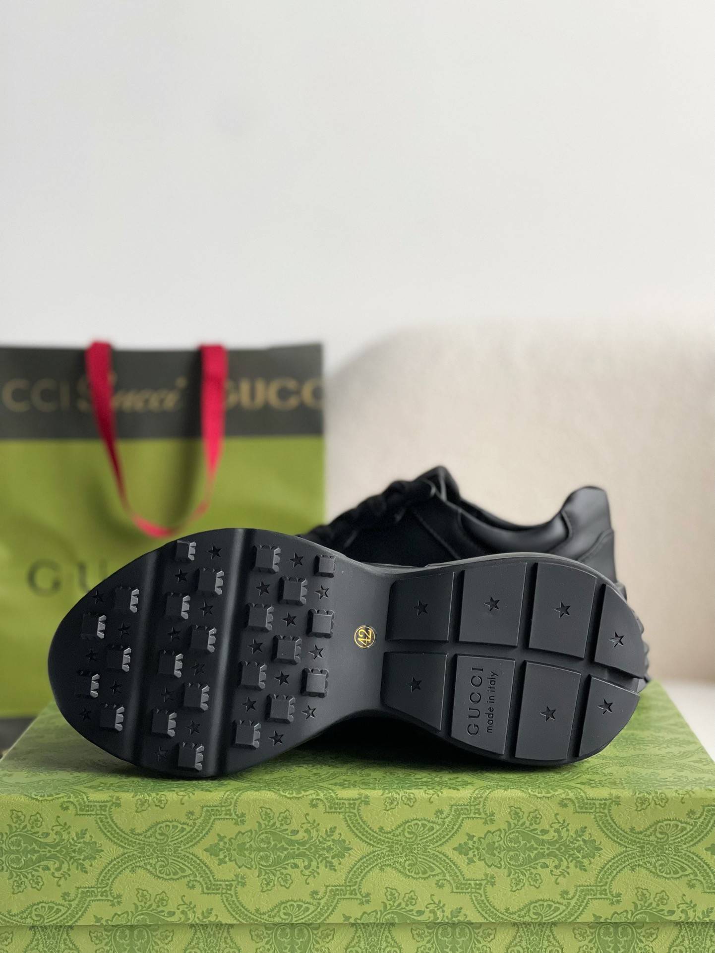 GU*IRetro Clunky Sneaker