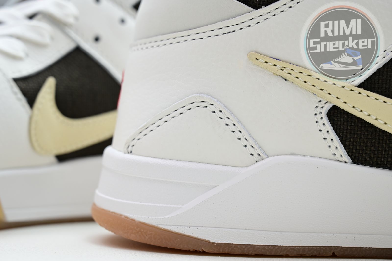 Travis Scott x Jordan Executive The Check