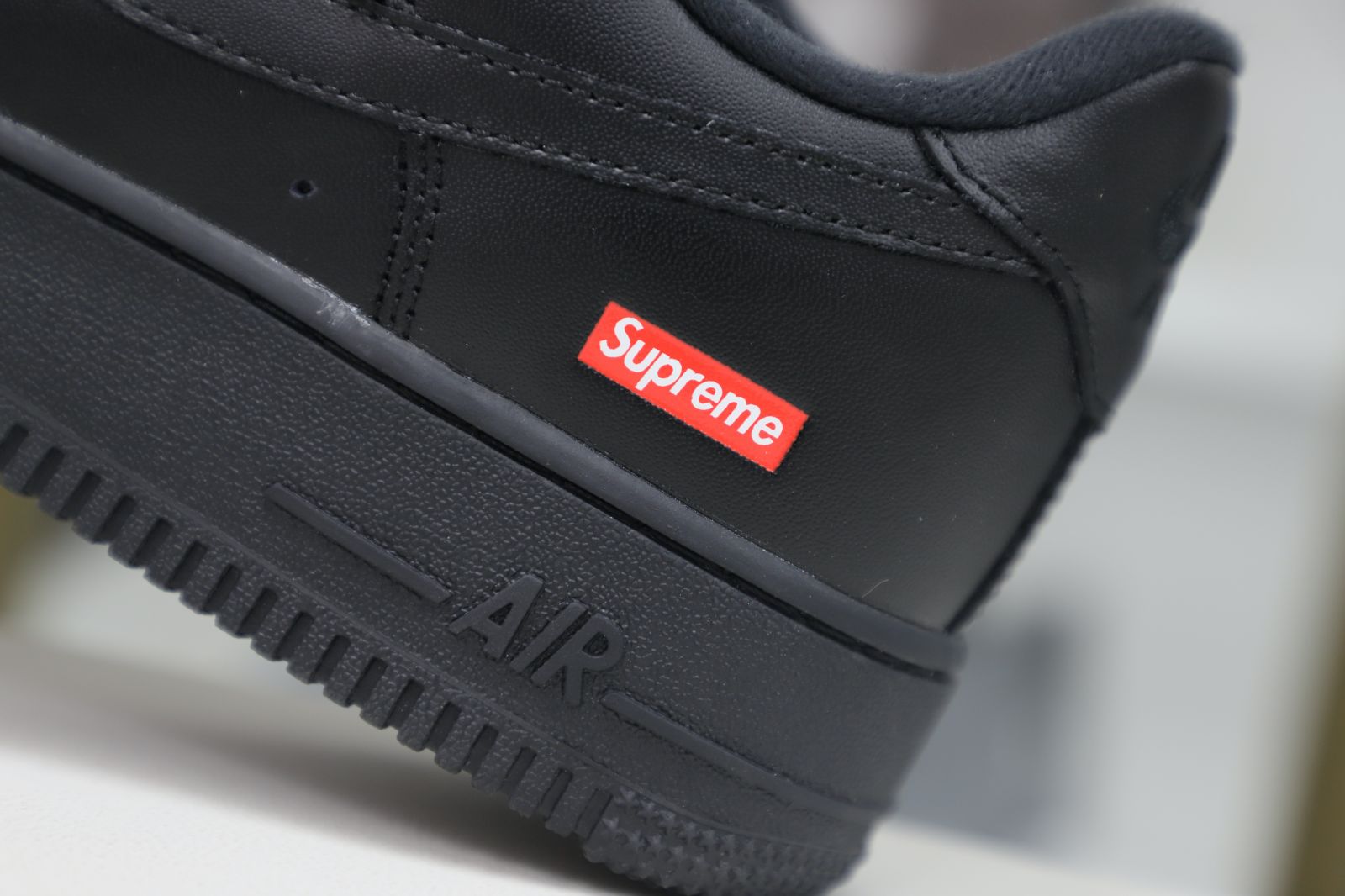 Svp*me Nike Air Force 1 Low "box logo"