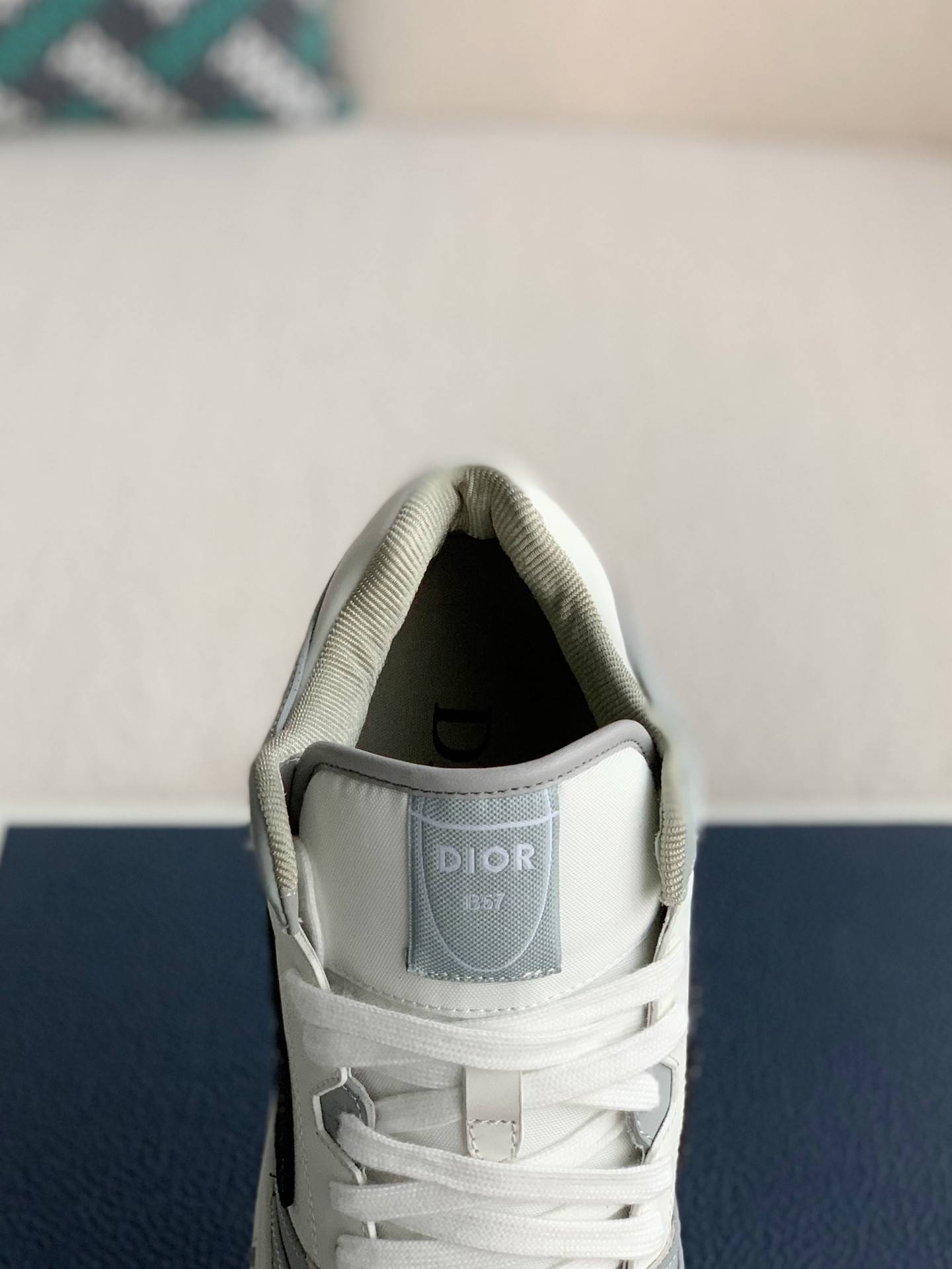 D*OR B57 New Sneaker