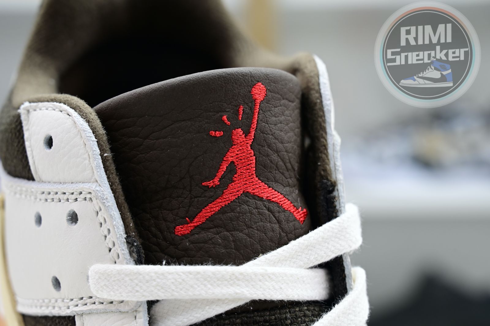 Travis Scott x Jordan Executive The Check