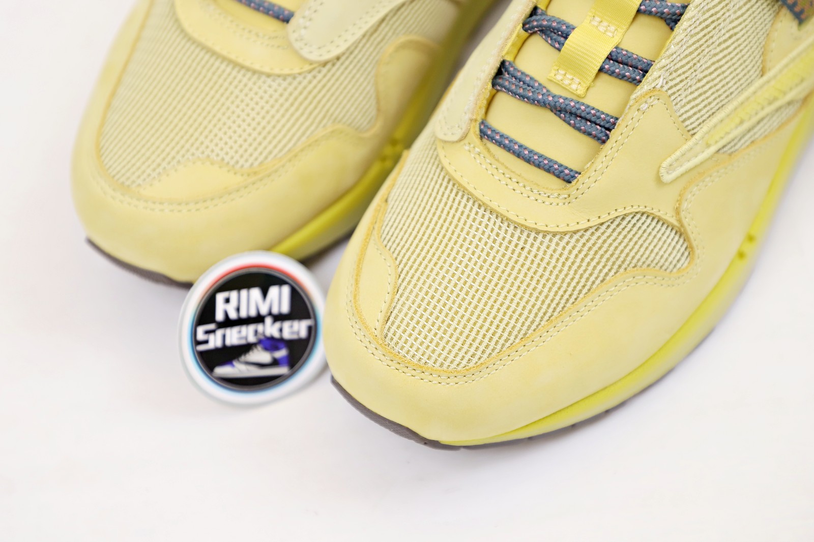 TRAVIS SCOTT X NIKE AIR MAX 1 WHEAT DO9392-700