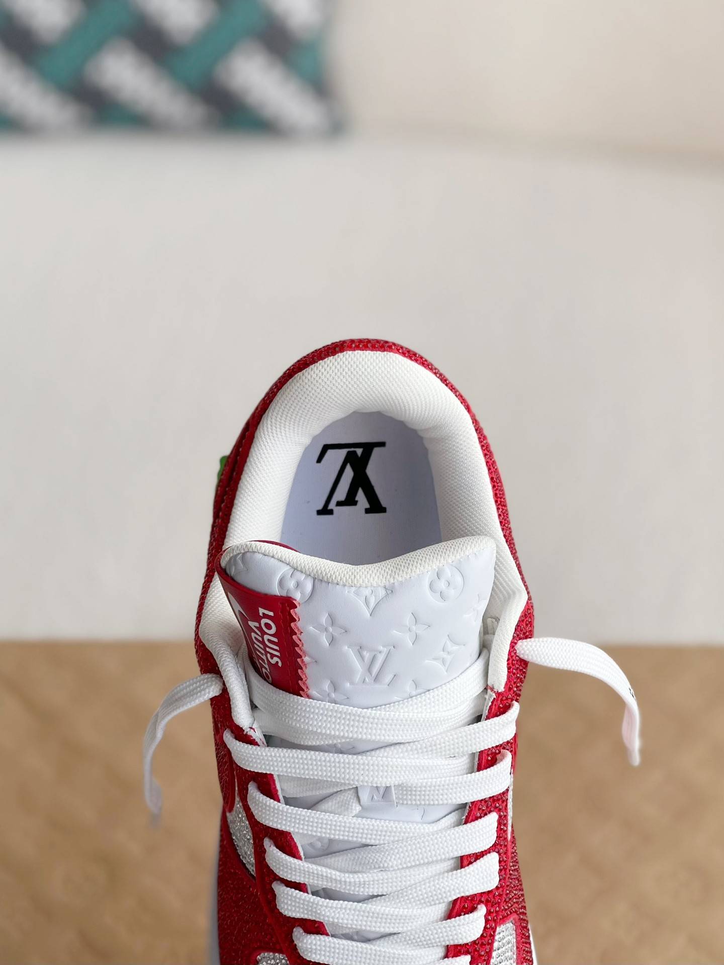 L*V × NIKE AIR FORCE 1 SNEAKER