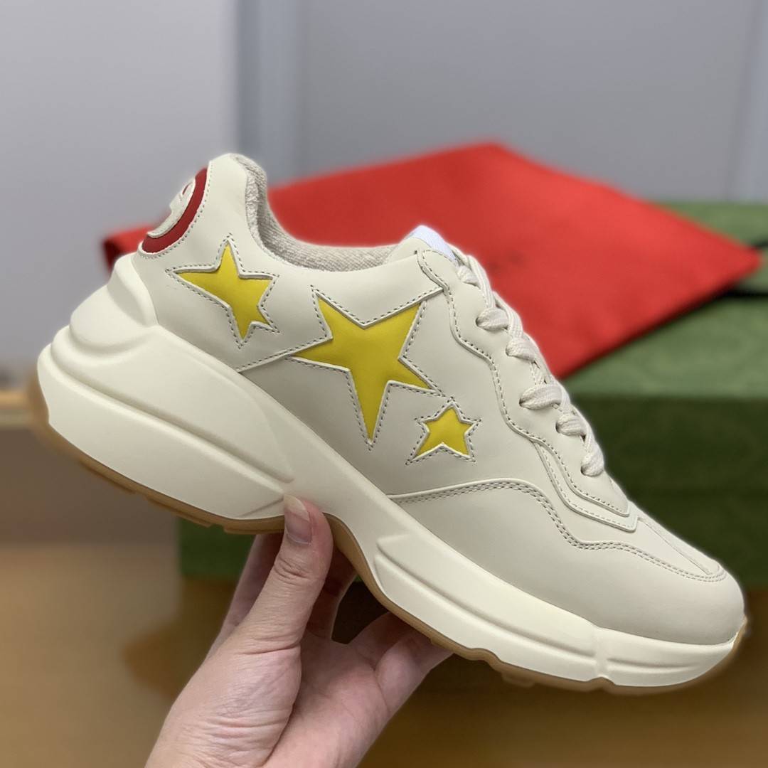 GU*IRetro Clunky Sneaker