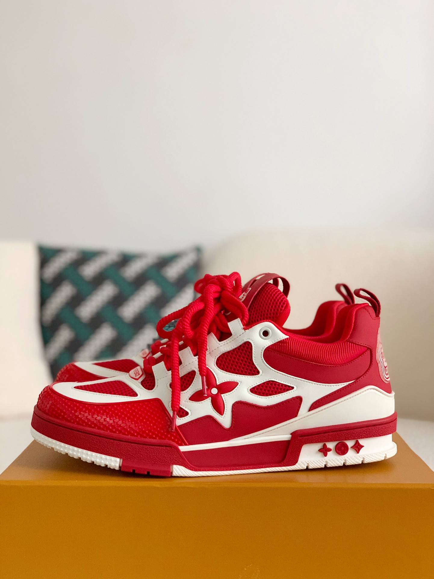 L*V  RUNNER TATIC  Sneakers