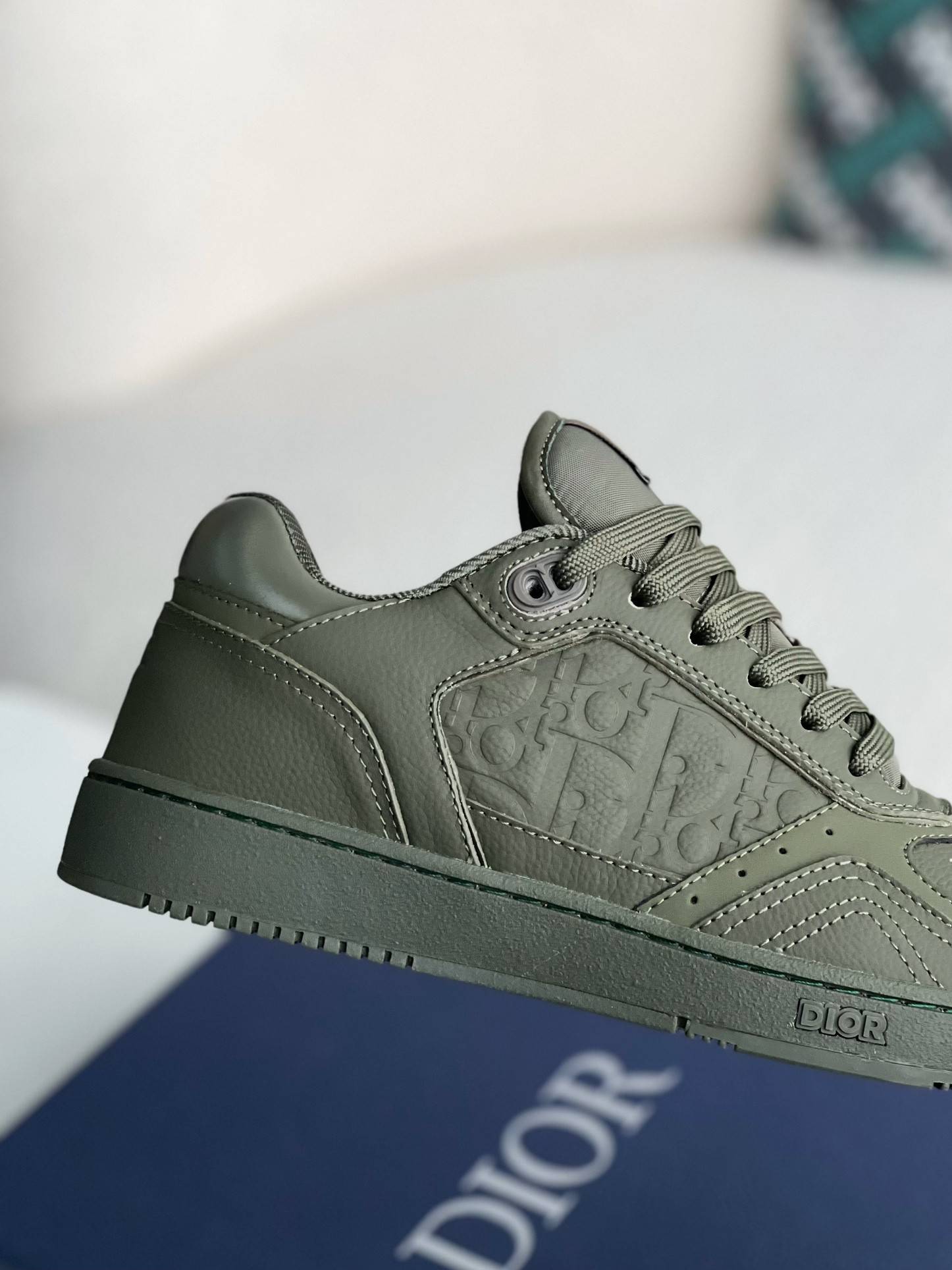 D*OR New B27 Sneaker