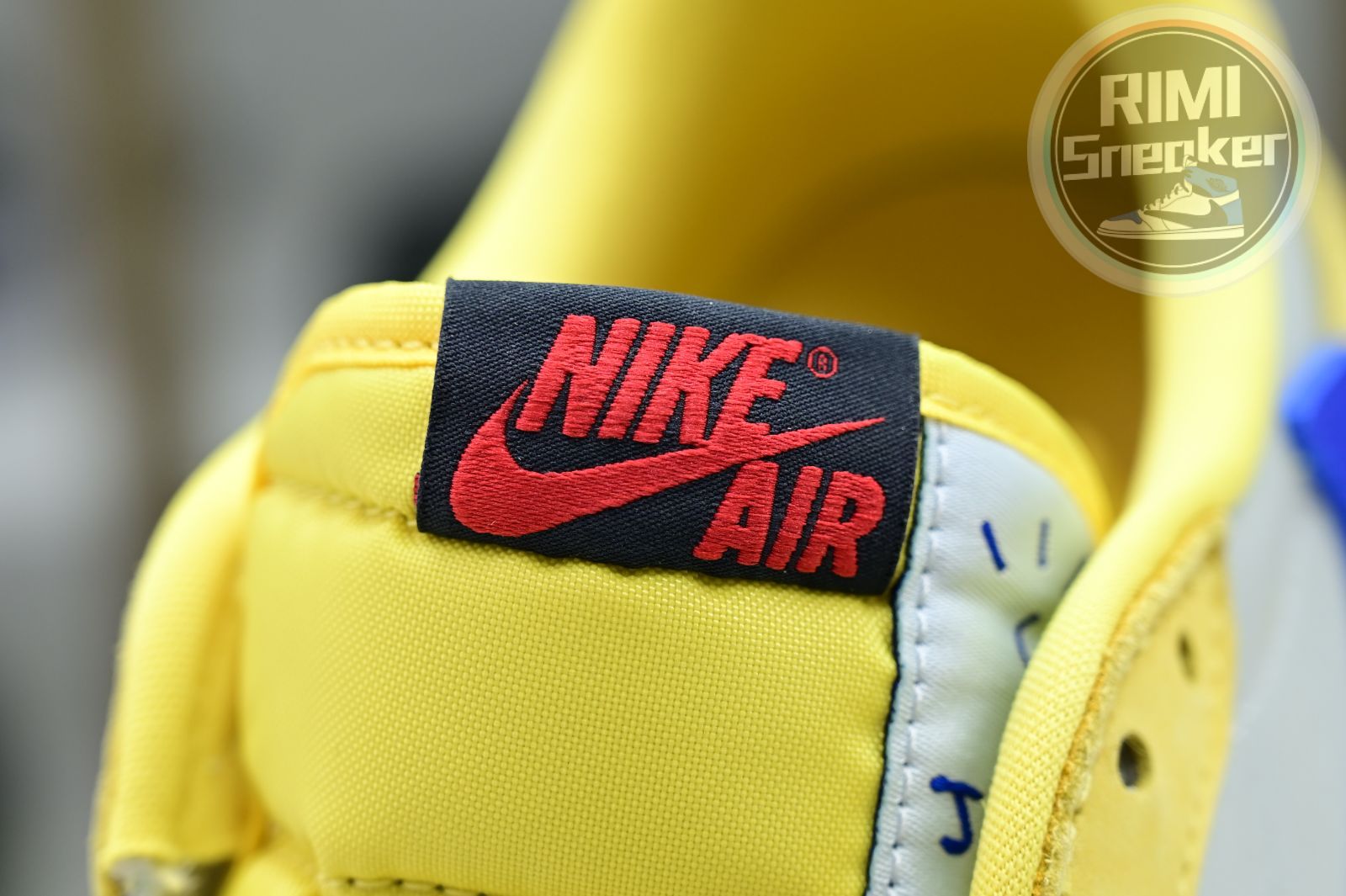 Travis Scott x Jordan Air Jordan 1 Low Canary