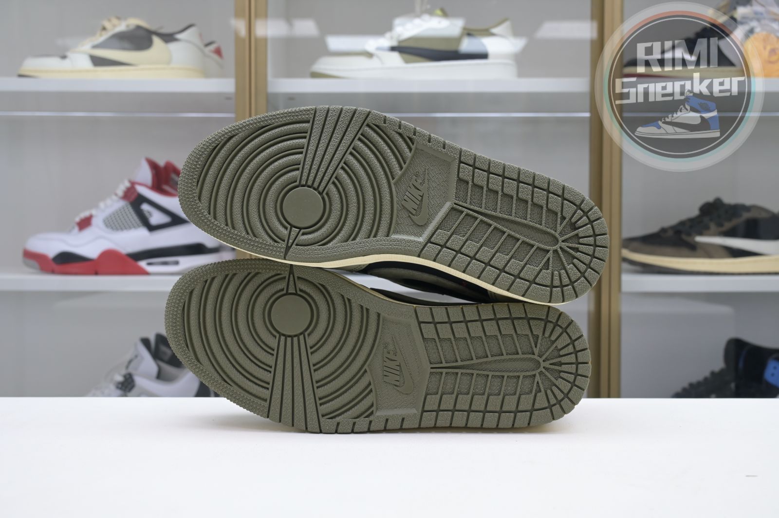 Travis Scott x Jordan Air Jordan 1 Low OG 7.0 Black Olive DM7866-002