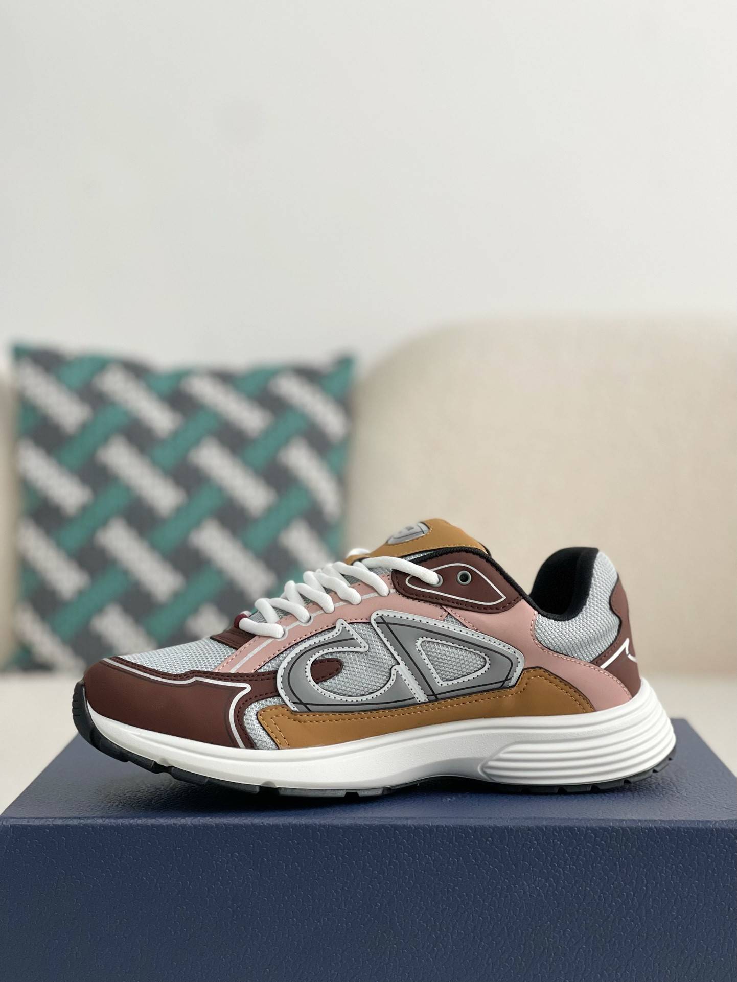 D*OR B30 New Sneaker