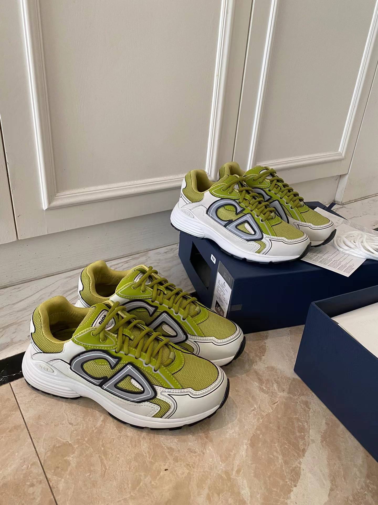 D*OR NEW ARRIVAL B30 Clunky Sneaker