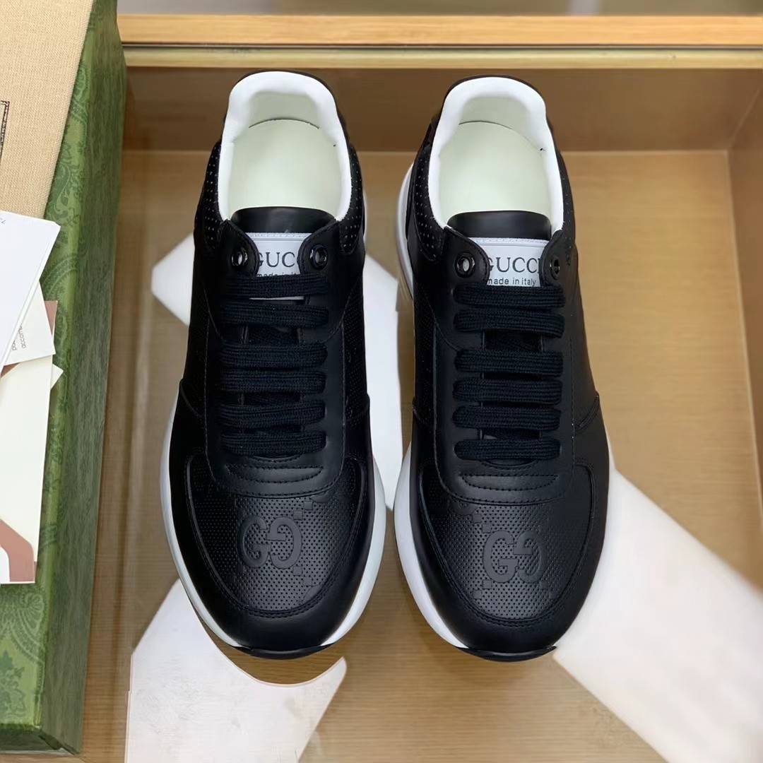 GU*INew Arrival sneakers