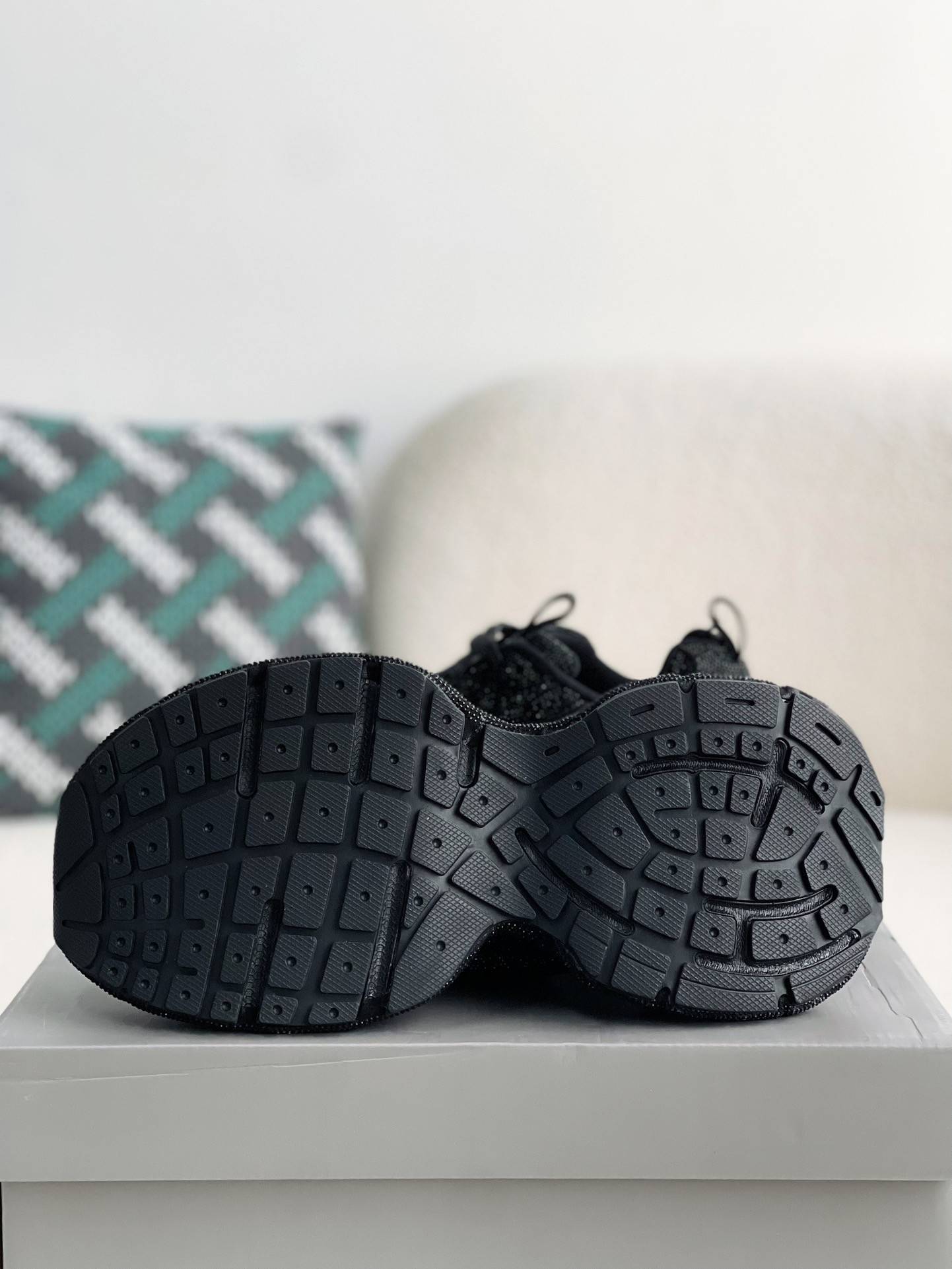 BLCG Runner Sneakers