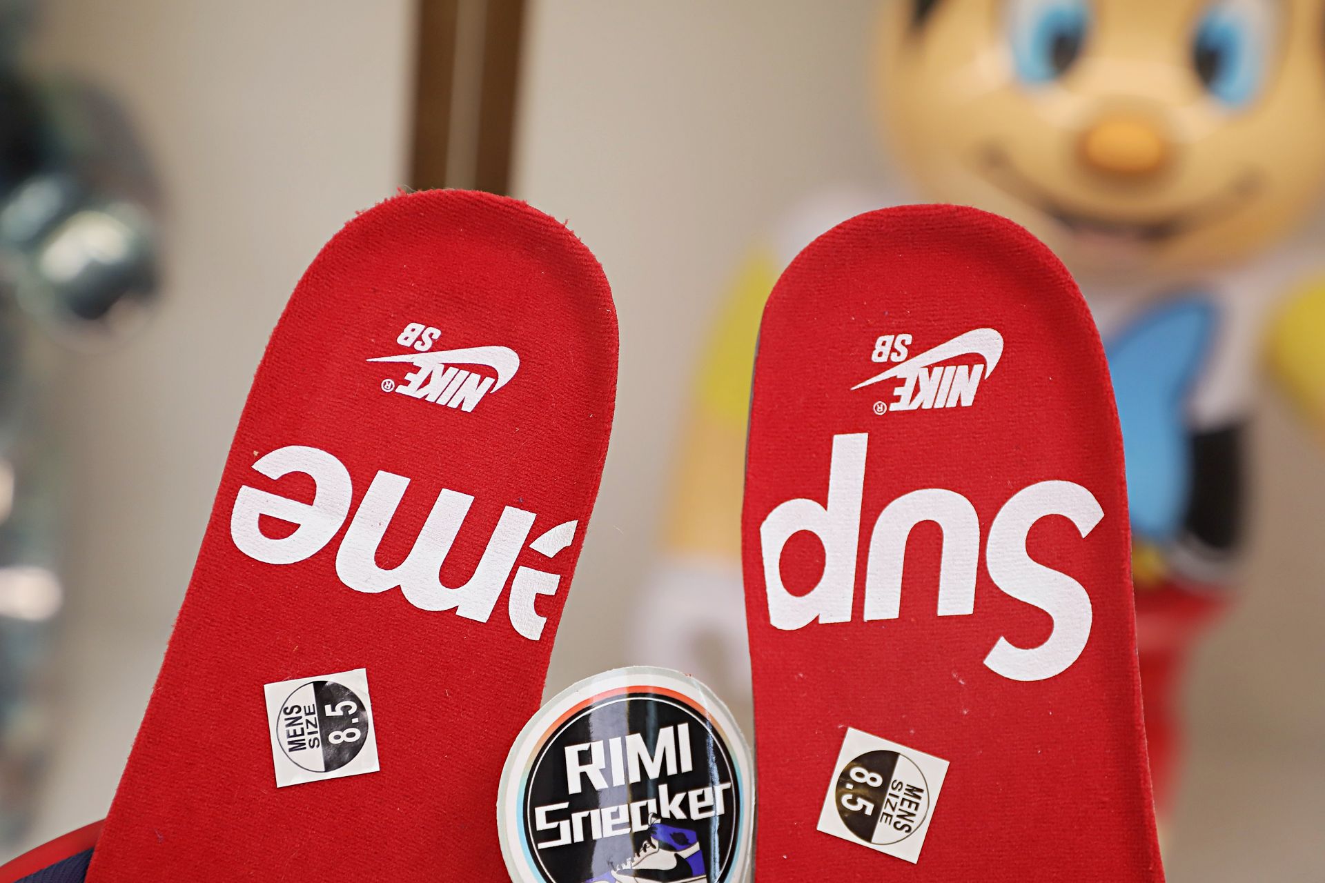 NIKE SB DUNK HIGH Svp*me BY ANY MEANS RED