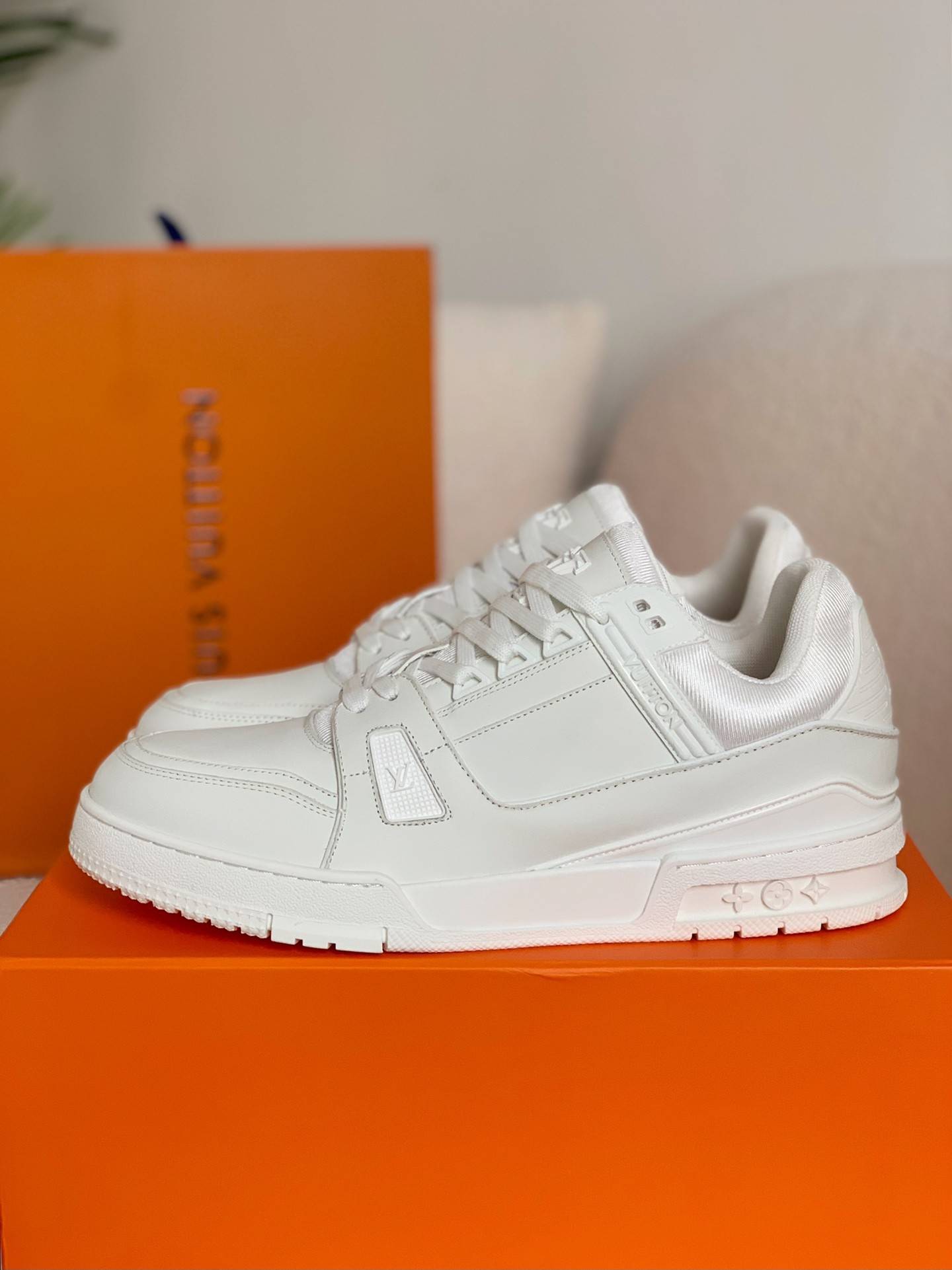 L*V TRAINER 1A9IQ5 Sneakers