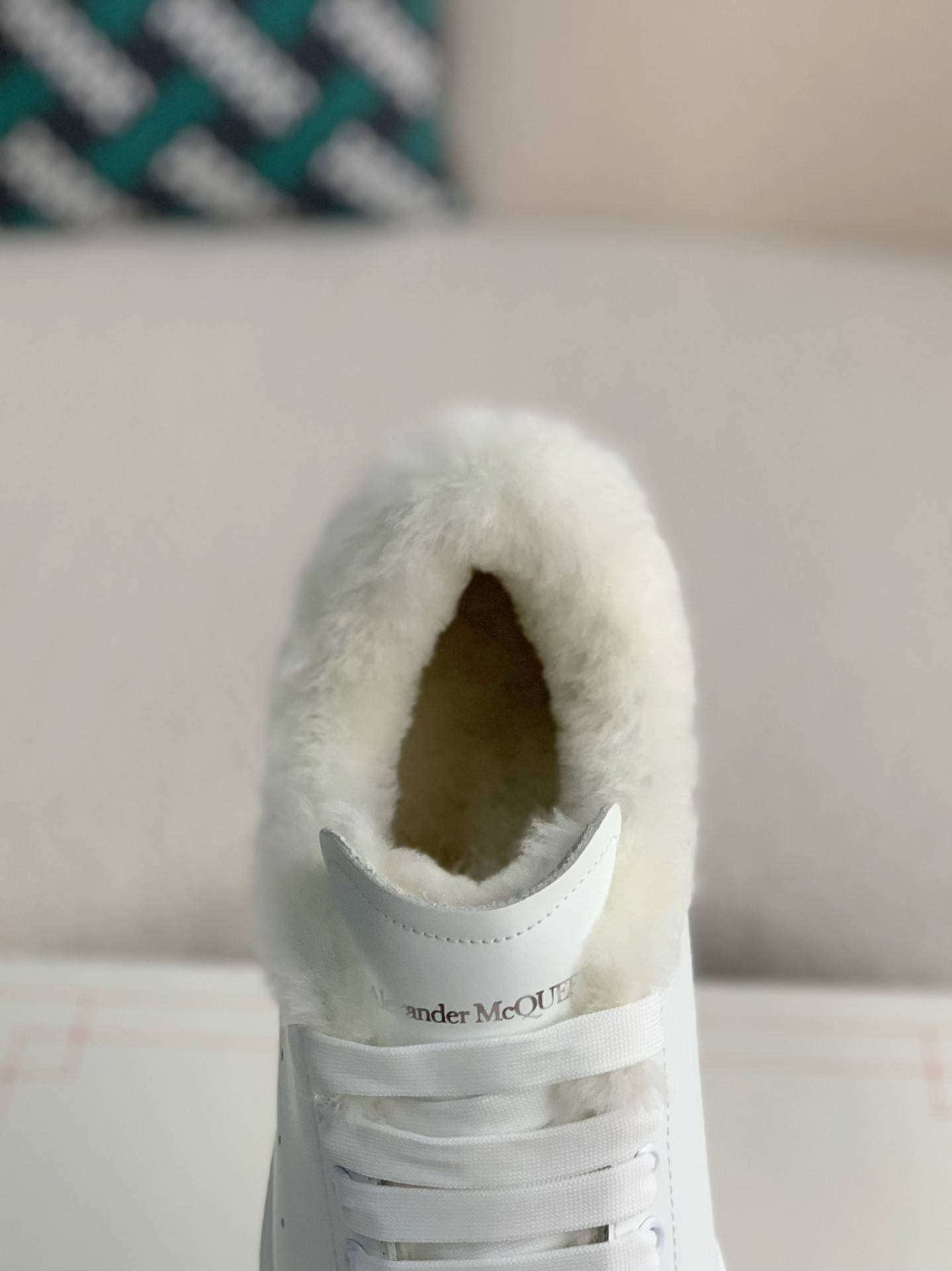 A1exa*der Mcqv*en  Sneakers