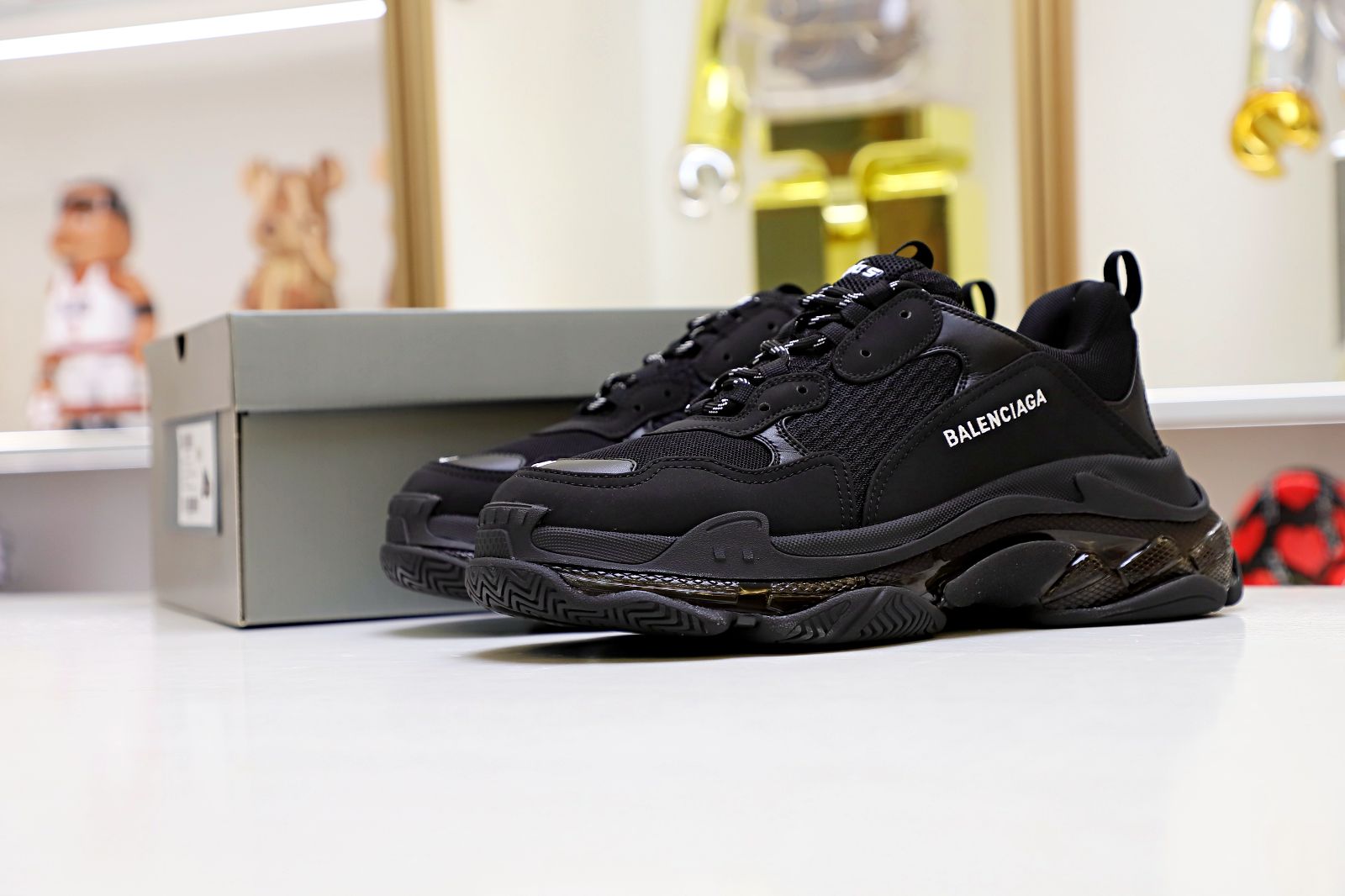BLCG Track Sneakers TRIPLE S Black