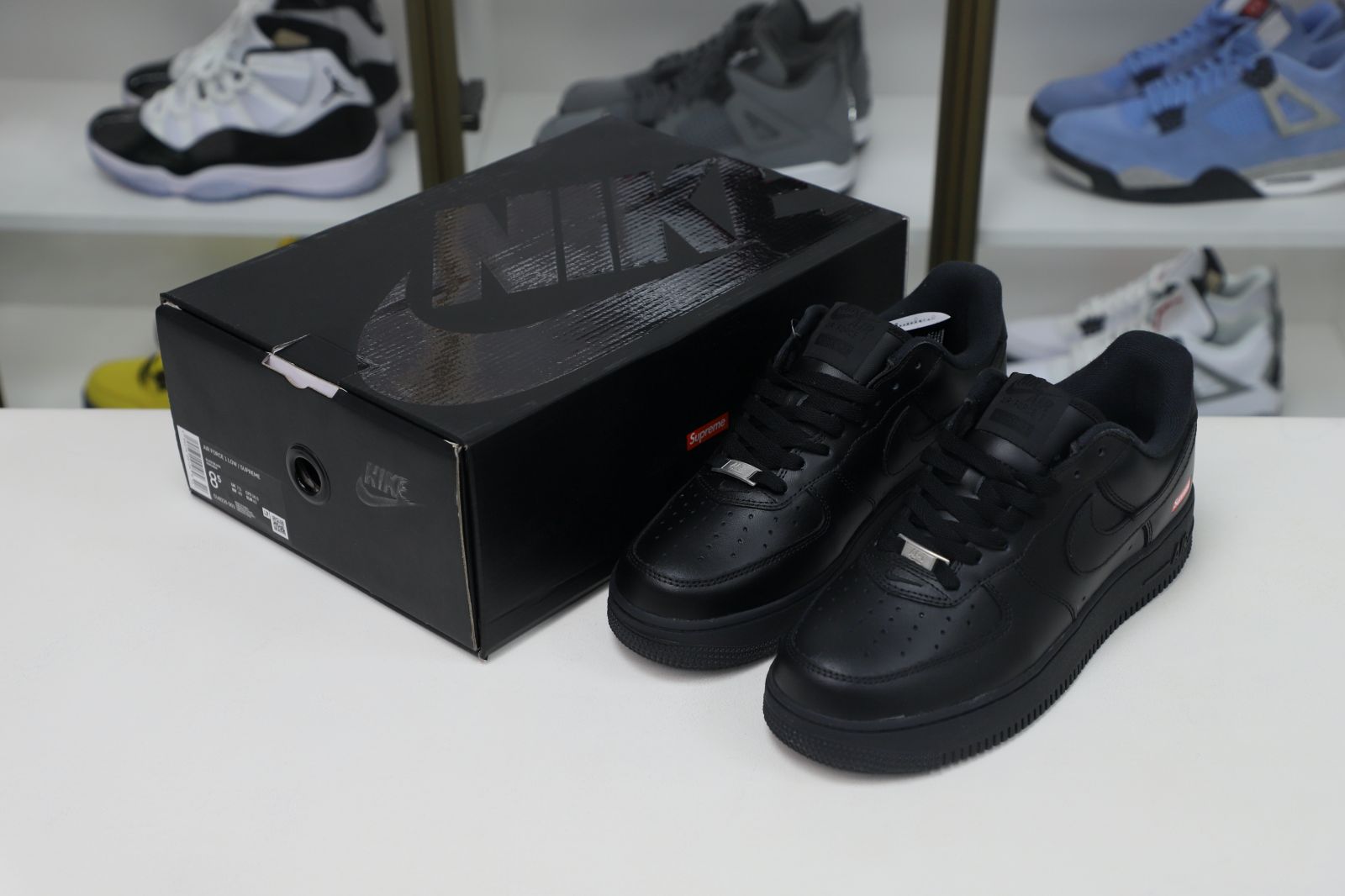 Svp*me Nike Air Force 1 Low "box logo"
