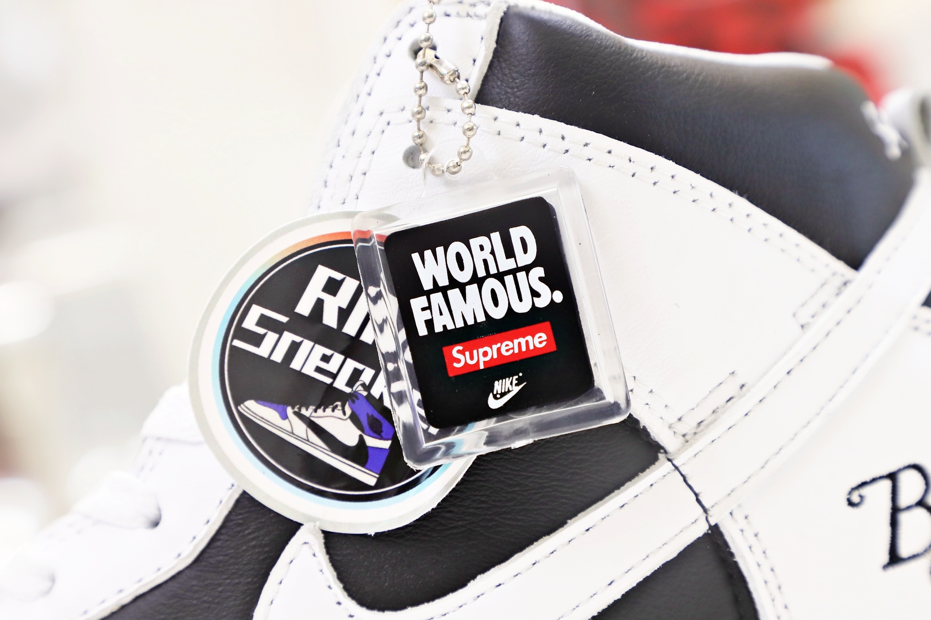 NIKE SB DUNK HIGH Svp*me BY ANY MEANS