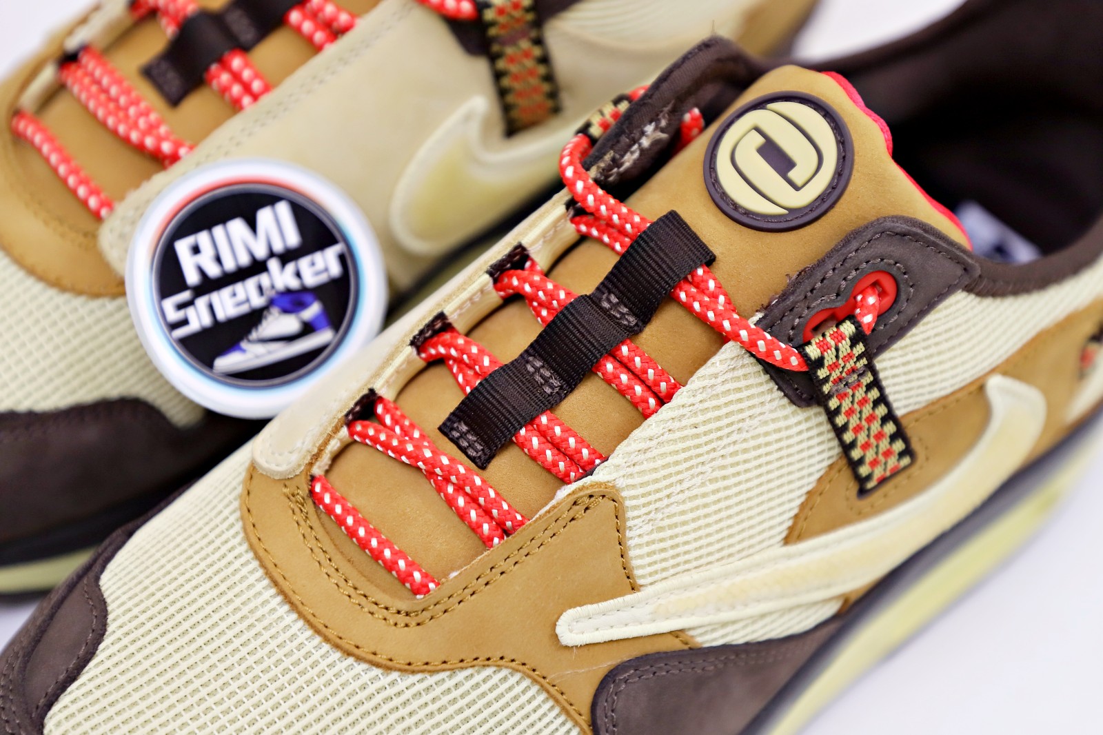 TRAVIS SCOTT NIKE AIR MAX 1 READY