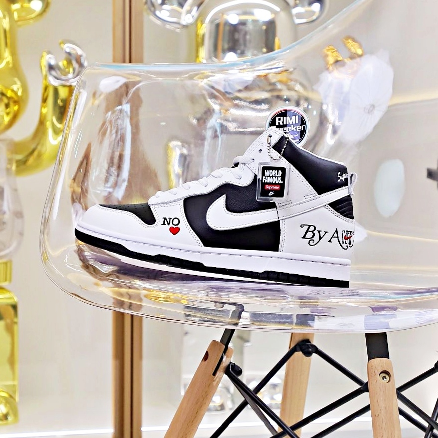 NIKE SB DUNK HIGH Svp*me BY ANY MEANS