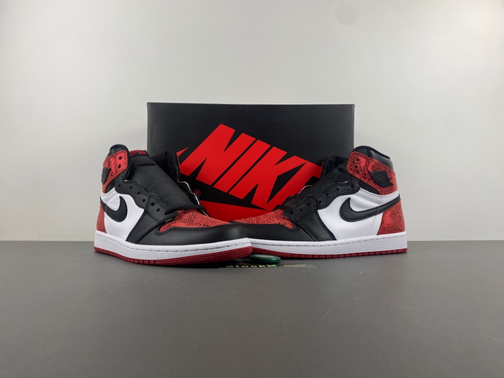 Air Jordan 1 High OG WMNS Varsity Red FD2596-602