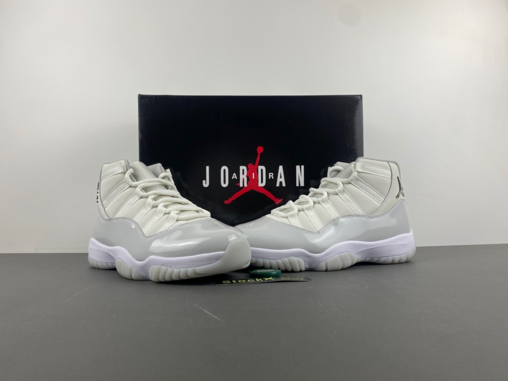 Air Jordan 11 AR0715-110