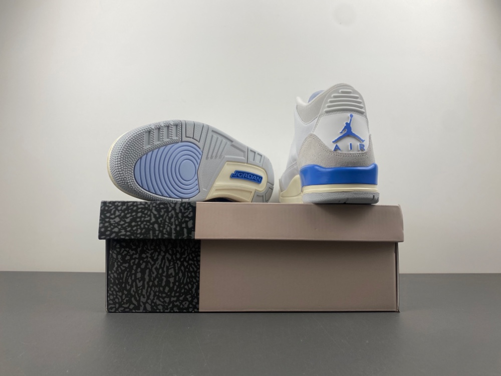 Air Jordan 3 Lucky Shorts UNC CT8532-101